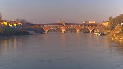 immagine della webcam nei dintorni di Castana: webcam Pavia