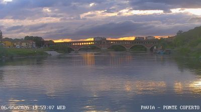 immagine della webcam nei dintorni di Castana: webcam Pavia