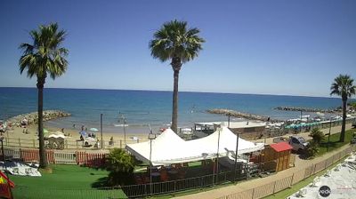 immagine della webcam nei dintorni di Imperia: webcam Marina Di Andora