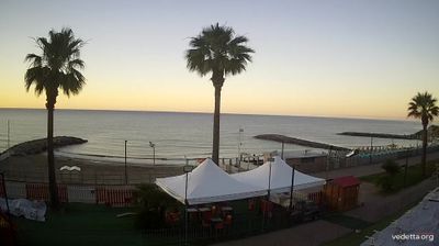immagine della webcam nei dintorni di Lingueglietta: webcam Marina Di Andora