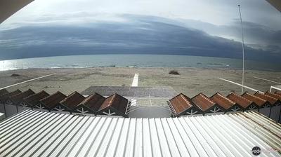 immagine della webcam nei dintorni di Pietrasanta: webcam Forte dei Marmi