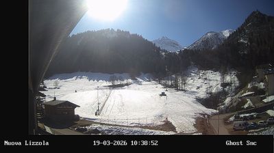 immagine della webcam nei dintorni di Zambla: webcam Spiazzi di Gromo