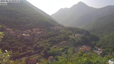 immagine della webcam nei dintorni di Pieve di Teco: webcam Nasino