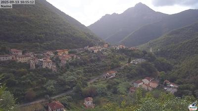 immagine della webcam nei dintorni di Pieve di Teco: webcam Nasino