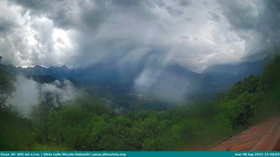immagine della webcam nei dintorni di Valli del Pasubio: webcam Torrebelvicino
