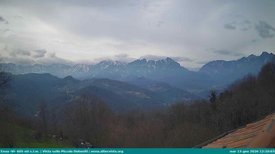 immagine della webcam nei dintorni di Tonezza del Cimone: webcam Torrebelvicino