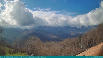 immagine della webcam nei dintorni di Valli del Pasubio: webcam Torrebelvicino