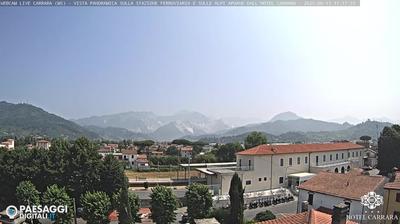 immagine della webcam nei dintorni di Massa: webcam Avenza