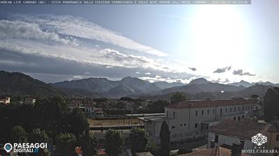 immagine della webcam nei dintorni di Forte dei Marmi: webcam Avenza