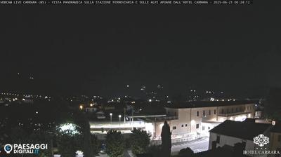 immagine della webcam nei dintorni di Marina Di Carrara: webcam Avenza