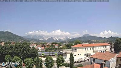 immagine della webcam nei dintorni di Fiascherino: webcam Avenza