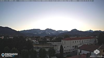 immagine della webcam nei dintorni di Careggine: webcam Avenza
