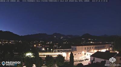 immagine della webcam nei dintorni di Massa: webcam Avenza