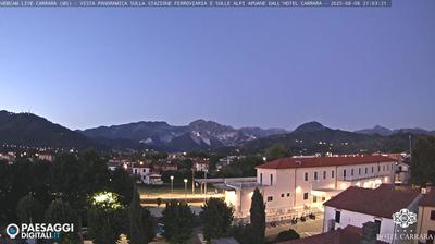 immagine della webcam nei dintorni di Camaiore: webcam Avenza