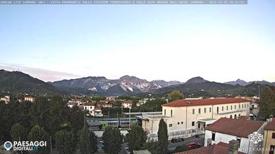 immagine della webcam nei dintorni di Forte dei Marmi: webcam Avenza
