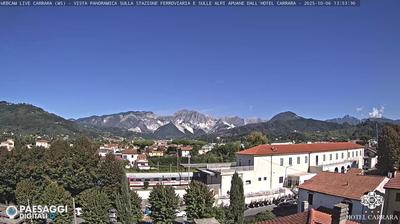 immagine della webcam nei dintorni di Cinquale: webcam Avenza