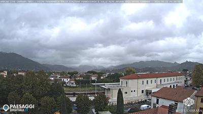 immagine della webcam nei dintorni di Massa: webcam Avenza