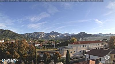 immagine della webcam nei dintorni di La Spezia: webcam Avenza
