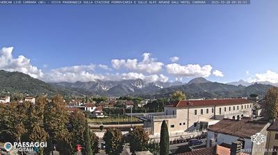 immagine della webcam nei dintorni di Marina Di Pietrasanta: webcam Avenza