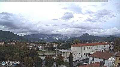 immagine della webcam nei dintorni di Forte dei Marmi: webcam Avenza
