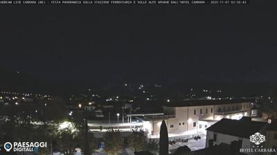 immagine della webcam nei dintorni di Pietrasanta: webcam Avenza