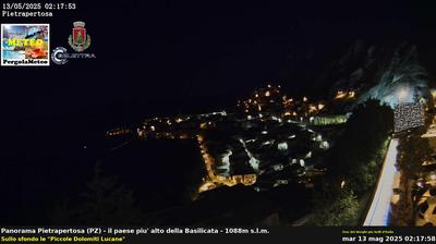 immagine della webcam nei dintorni di Villa d'Agri: webcam Pietrapertosa