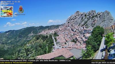 immagine della webcam nei dintorni di Marsicovetere: webcam Pietrapertosa