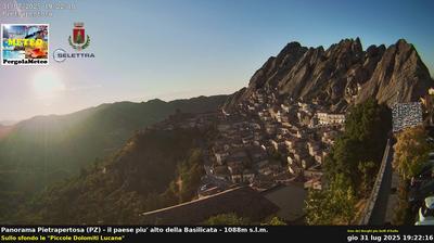 immagine della webcam nei dintorni di Pignola: webcam Pietrapertosa
