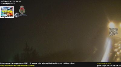 immagine della webcam nei dintorni di Villa d'Agri: webcam Pietrapertosa