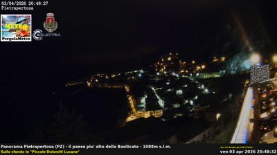 immagine della webcam nei dintorni di Oppido Lucano: webcam Pietrapertosa