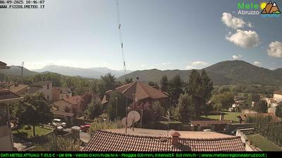 immagine della webcam nei dintorni di Lucoli: webcam Pizzoli