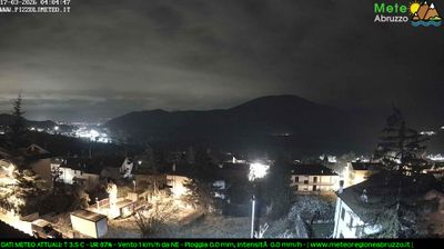 immagine della webcam nei dintorni di Rocca di Cambio: webcam Pizzoli