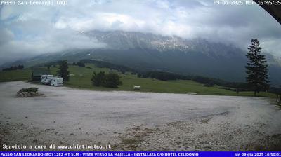 immagine della webcam nei dintorni di Pettorano sul Gizio: webcam Roccacaramanico