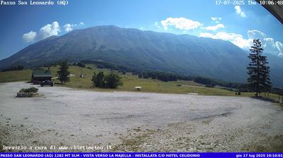 immagine della webcam nei dintorni di Civitella Messer Raimondo: webcam Sant'Eufemia a Maiella