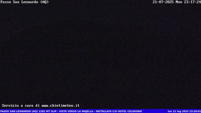 immagine della webcam nei dintorni di Ortona dei Marsi: webcam Roccacaramanico