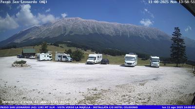 immagine della webcam nei dintorni di Cansano: webcam Roccacaramanico