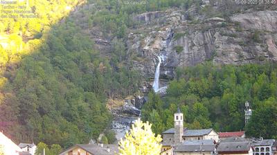 immagine della webcam nei dintorni di Cogne Lillaz: webcam Grand Crot