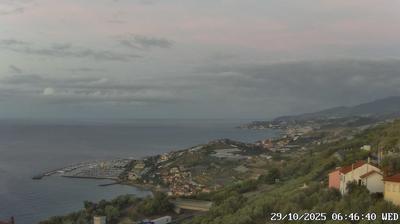 immagine della webcam nei dintorni di Diano Castello: webcam Cipressa