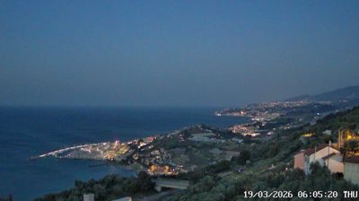 immagine della webcam nei dintorni di San Bartolomeo al Mare: webcam Cipressa