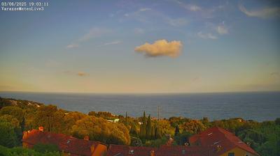 immagine della webcam nei dintorni di Valleggia: webcam Varazze