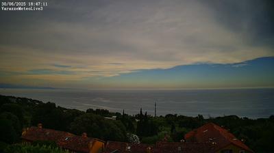 immagine della webcam nei dintorni di Savona: webcam Varazze