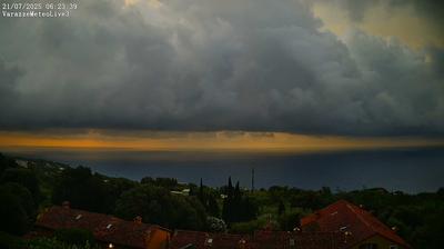 immagine della webcam nei dintorni di Valleggia: webcam Varazze