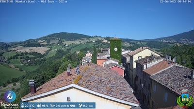 immagine della webcam nei dintorni di Montecalvo in Foglia: webcam Frontino