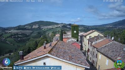 immagine della webcam nei dintorni di Monte Nerone: webcam Frontino