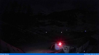 immagine della webcam nei dintorni di Saviore dell'Adamello: webcam Prestine