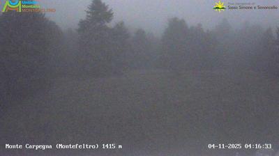 immagine della webcam nei dintorni di Montecalvo in Foglia: webcam Carpegna