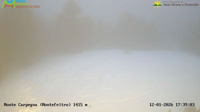 immagine della webcam nei dintorni di Montecalvo in Foglia: webcam Carpegna