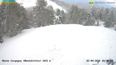 immagine della webcam nei dintorni di Perticara di Novafeltria: webcam Carpegna
