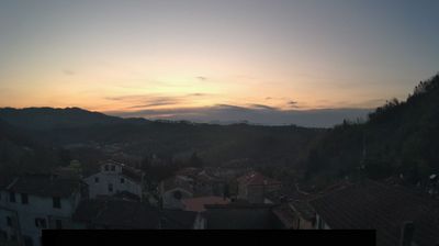 immagine della webcam nei dintorni di Pugliola: webcam Riccò del Golfo di Spezia