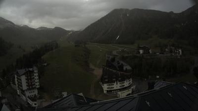 immagine della webcam nei dintorni di Val Masino: webcam Foppolo